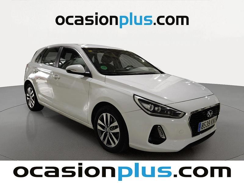 Usado Hyundai i30 140 CV (102 kW) 2018 Blanco Utilitario