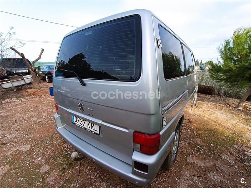 Usado VW Transporter 68 CV (50 kW) 2002 Gris / plata Van