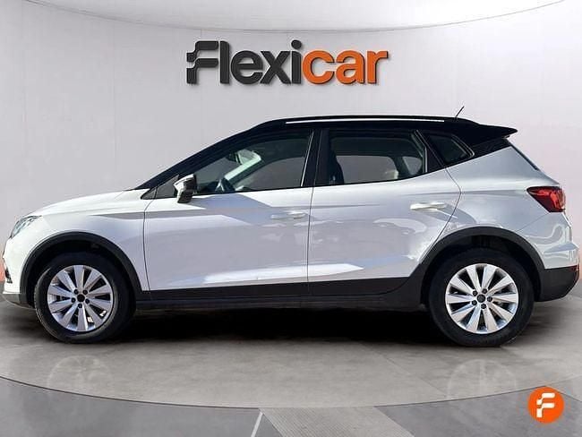 Usado Seat Arona Style 110 CV (80 kW) 2021 Blanco SUV