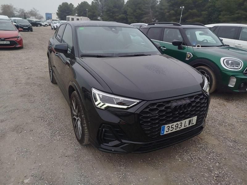Usado Audi Q3 Ambiente 190 CV (139 kW) 2022 Negro SUV