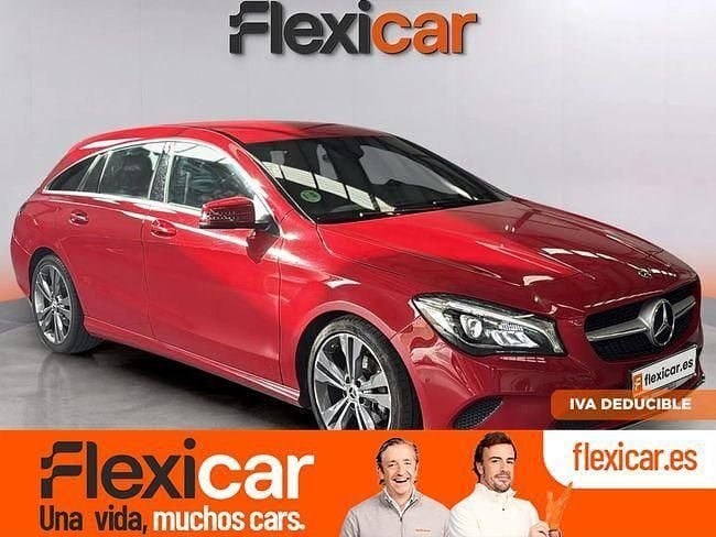 Usado Mercedes CLA220 Shooting Brake 177 CV (130 kW) 2017 Rojo Familiar