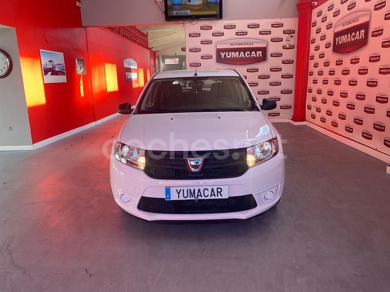 Blanco Usado 2013 Dacia Sandero Base Berlina | 6990 € (Precio justo) - Imagen 1/4