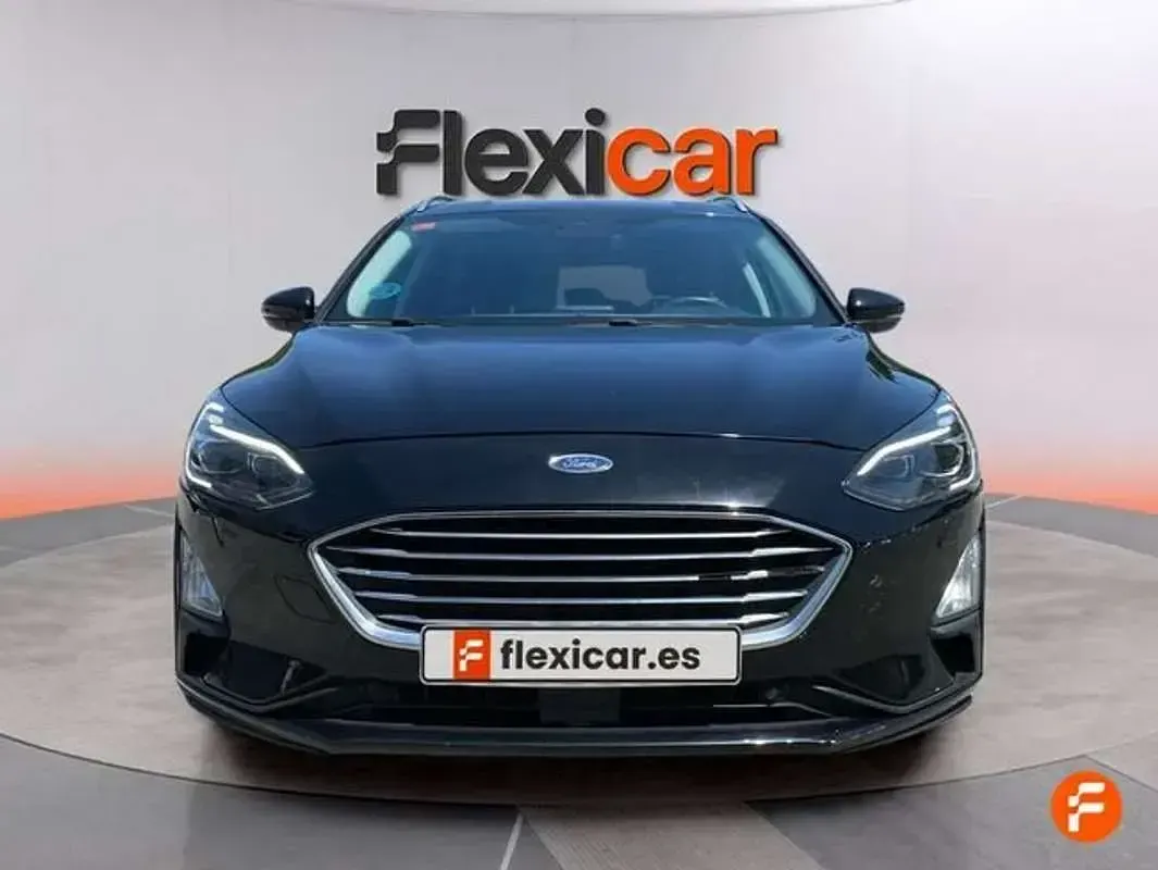 Begagnad Ford Focus Vignale 125 HK (91 kW) 2019 Svart Kombi