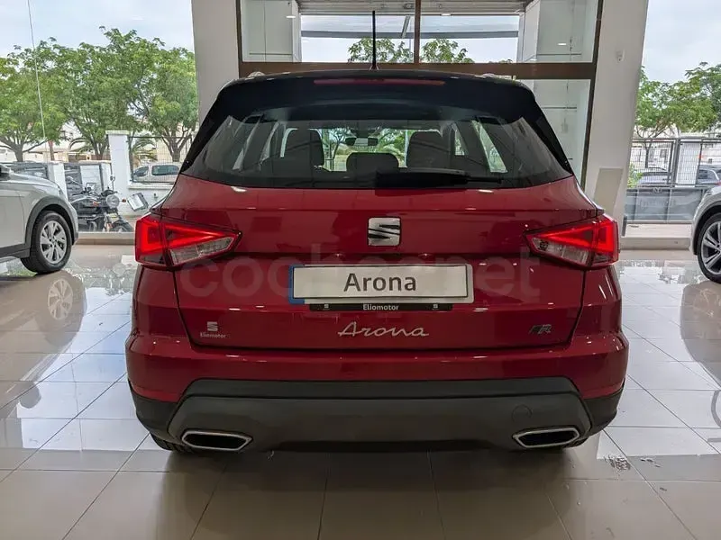 Usado Seat Arona FR 115 CV (84 kW) 2025 Rojo SUV