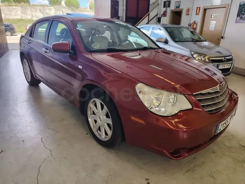 Usado Chrysler Sebring Limited 140 CV (102 kW) 2007 Rojo Berlina