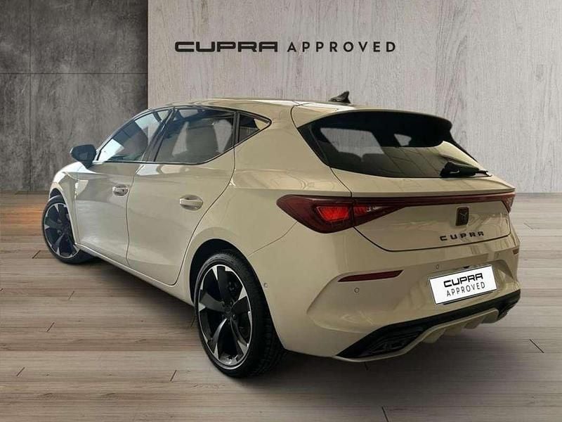 Usado Cupra Leon 150 HP (110 kW) 2023 Branco Citadino