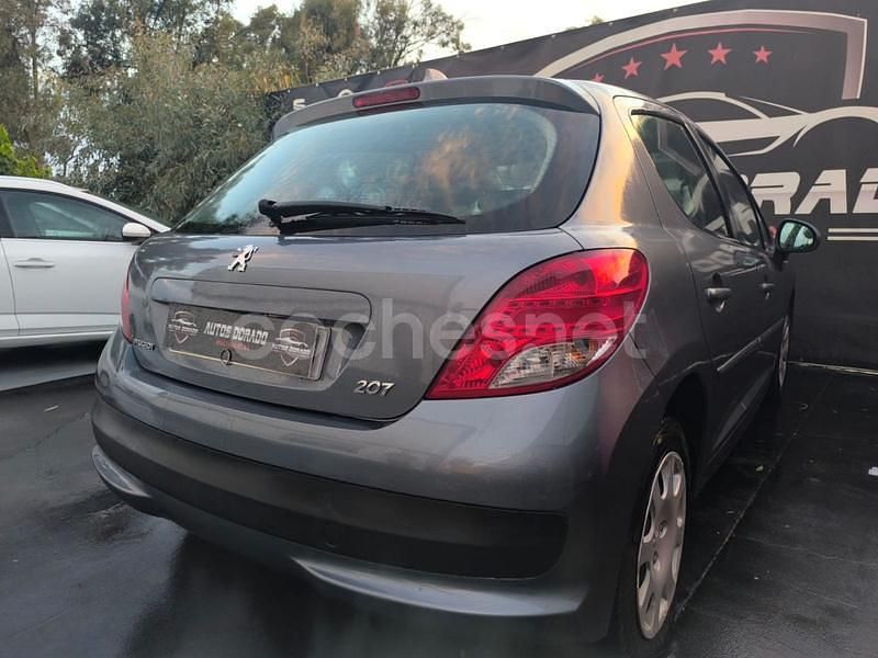 Usado Peugeot 207 92 CV (67 kW) 2011 Azul Berlina