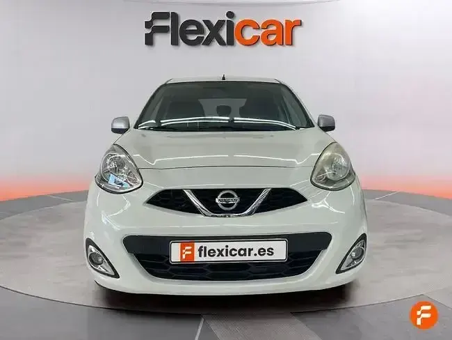 Używany Nissan Micra Tekna 80 KM (58 kW) 2015 Biały Sedan/Limuzyna