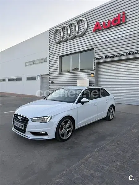Usado Audi A3 Ambiente 184 CV (135 kW) 2014 Blanco Berlina