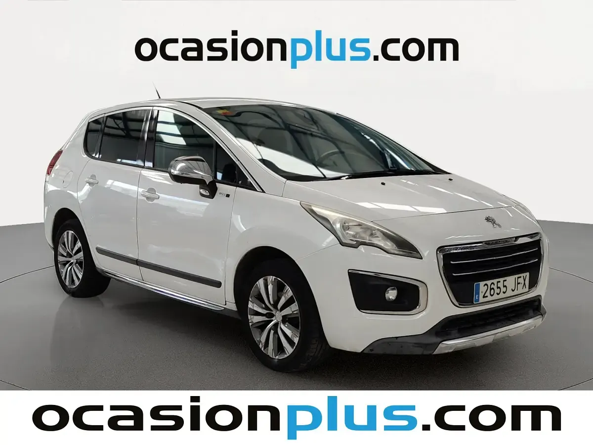 Usado Peugeot 3008 Style 120 CV (88 kW) 2015 Blanco Familiar