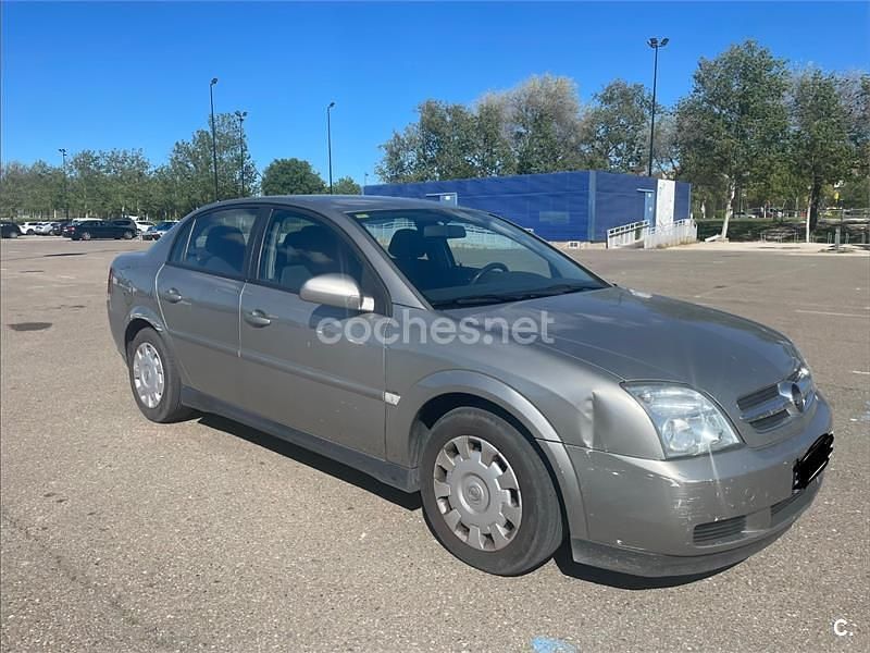 Usado Opel Vectra Comfort 125 CV (91 kW) 2004 Beige Berlina