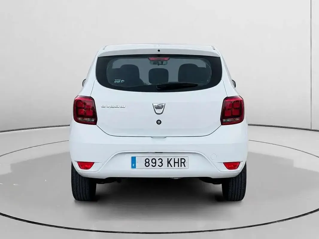 Usado Dacia Sandero Ambiance 90 CV (66 kW) 2018 Blanco Utilitario