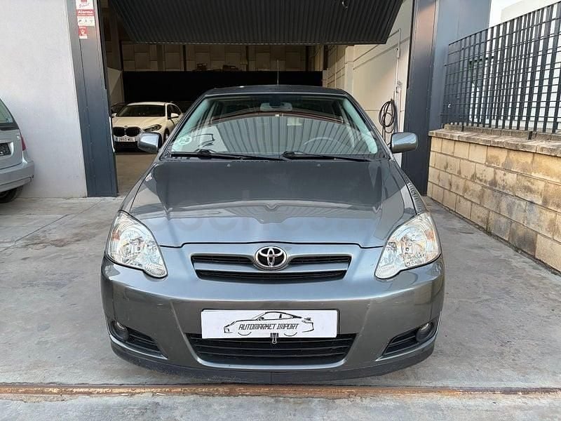 Usado Toyota Corolla Sol 116 CV (85 kW) 2006 Gris / plata Berlina