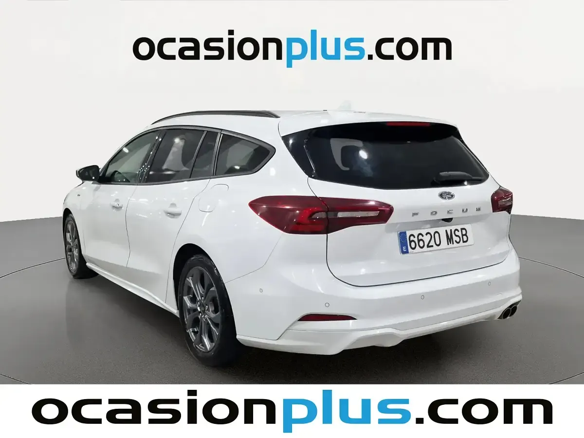 Usado Ford Focus ST-Line 155 CV (114 kW) 2024 Blanco Familiar