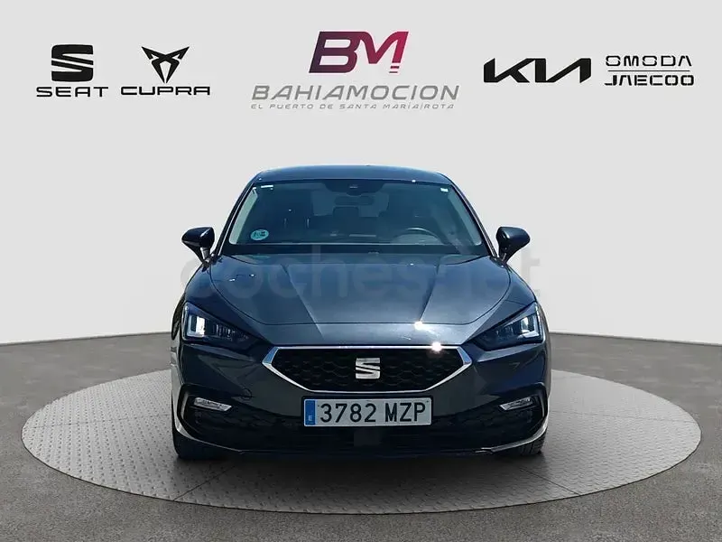 Usado Seat Leon Style 116 CV (85 kW) 2025 Gris / plata Berlina