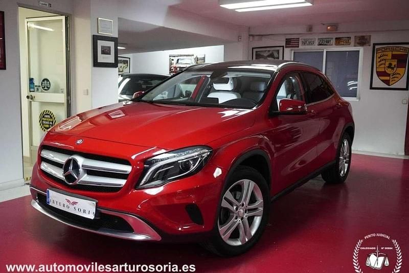 Rojo Usado 2017 Mercedes GLA200 Urban SUV | 20.000 € (Precio justo) - Imagen 1/4