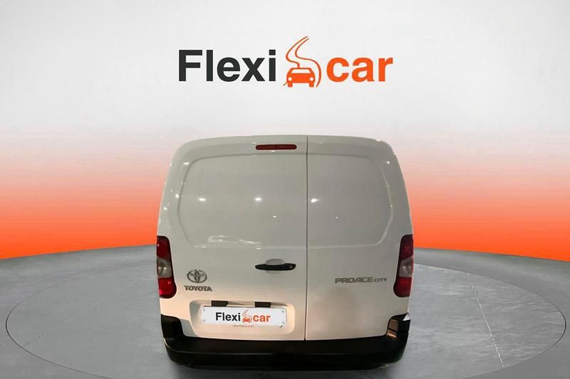 Usado Toyota Proace City City 102 CV (75 kW) 2020 Blanco Monovolumen