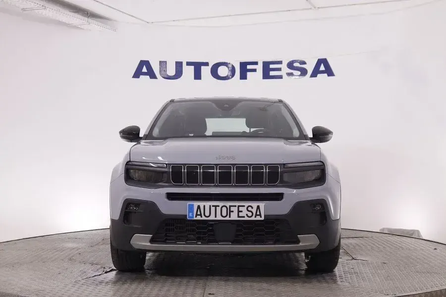 Usado Jeep Avenger 100 CV (73 kW) 2025 Gris titanio SUV