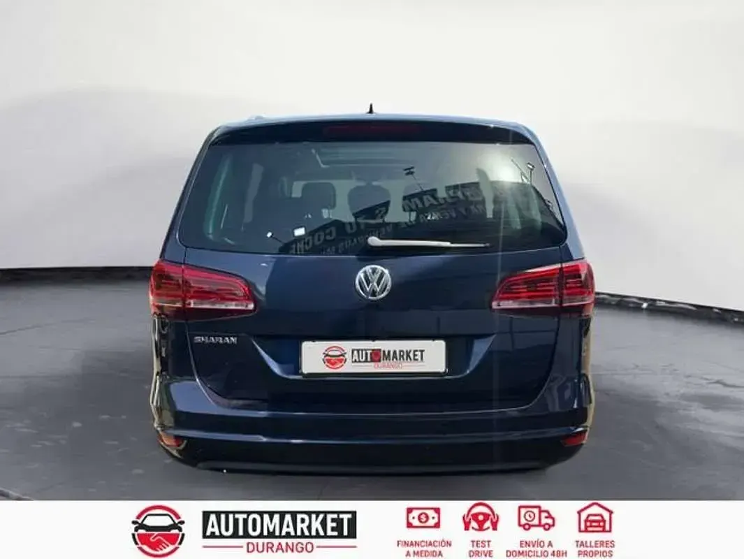 Usado VW Sharan Sport 184 CV (135 kW) 2017 Azul Monovolumen