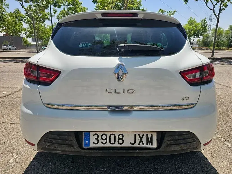 Usado Renault Clio IV LIMITED 90 CV (66 kW) 2017 Blanco Berlina