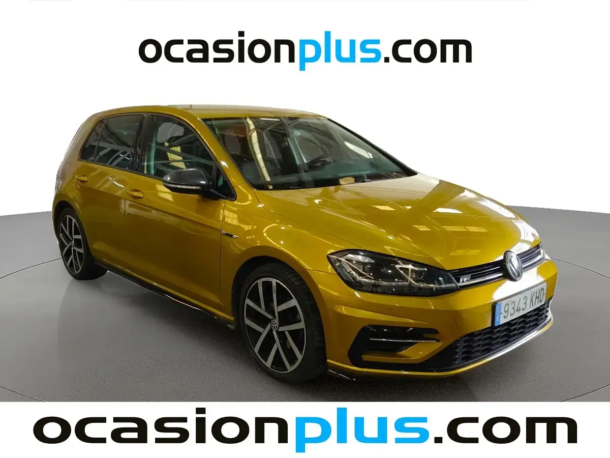 Usado VW Golf VII Sportline 150 CV (110 kW) 2018 Dorado Utilitario