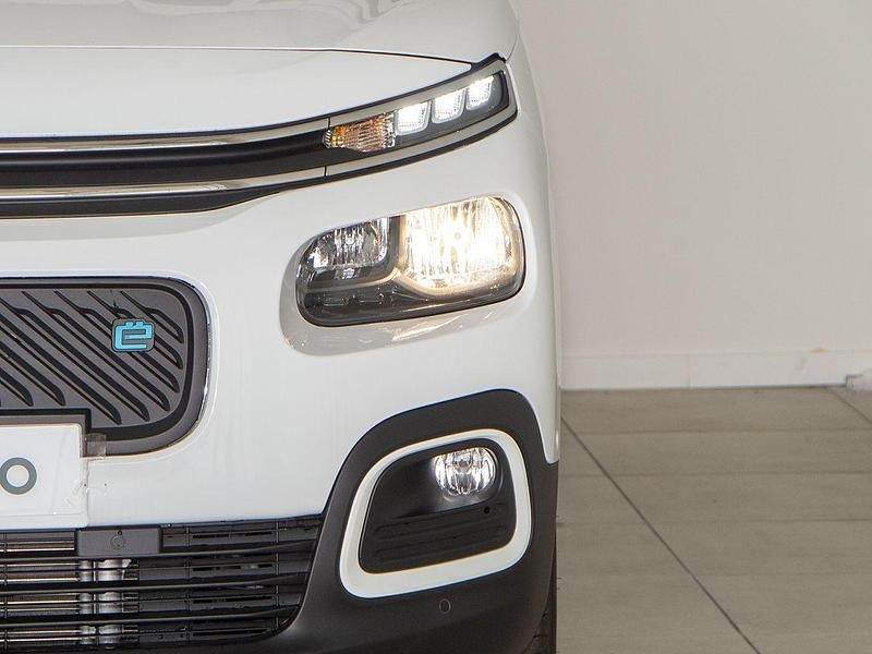 Usado Citroën e-Berlingo Shine 100 kW (136 CV) 2024 Blanco Monovolumen