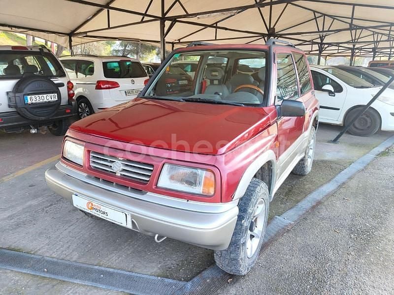 Usado Suzuki Vitara 90 CV (66 kW) 2002 Rojo SUV