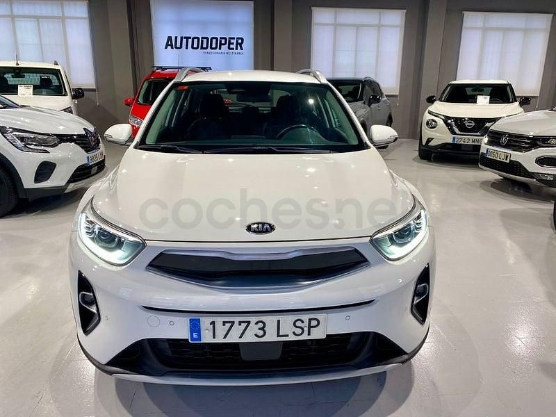 Usado Kia Stonic 100 CV (73 kW) 2021 Blanco SUV
