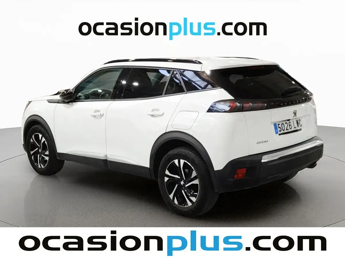 Usado Peugeot 2008 Allure 110 CV (80 kW) 2022 Blanco SUV
