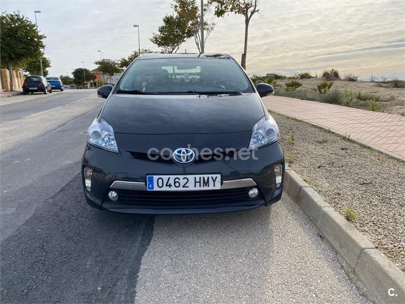 Usado Toyota Prius Executive 136 CV (100 kW) 2012 Gris / plata Utilitario