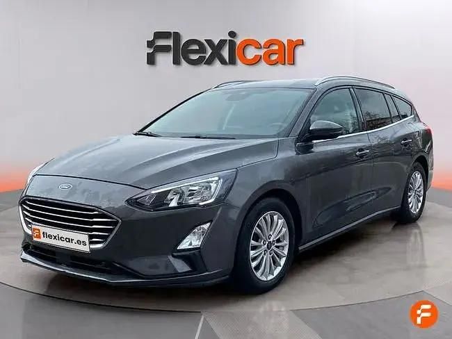 Begagnad Ford Focus Titanium 120 HK (88 kW) 2020 Grå