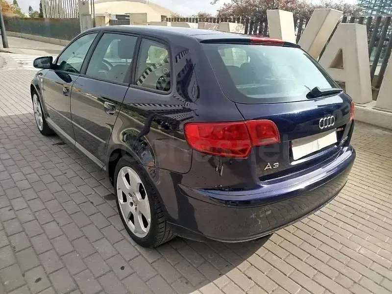 Usado Audi A3 Ambiente 140 CV (102 kW) 2007 Negro Utilitario