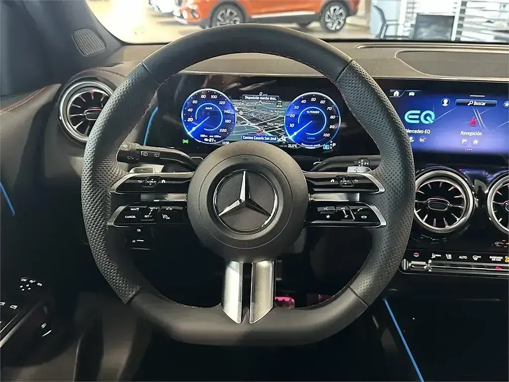Usado Mercedes EQB250+ 139 kW (190 CV) 2025 Azul SUV