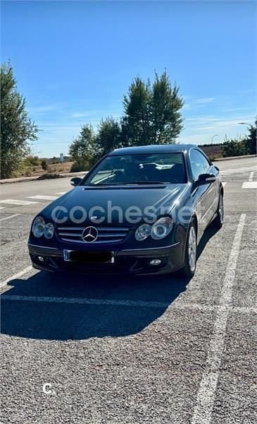 Azul Usado 2005 Mercedes CLK350 Elegance Coupe | 9800 € - Imagen 1/4