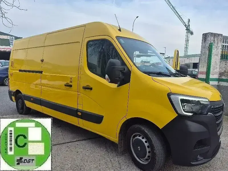 Usado Renault Master 135 CV (99 kW) 2019 Blanco Berlina