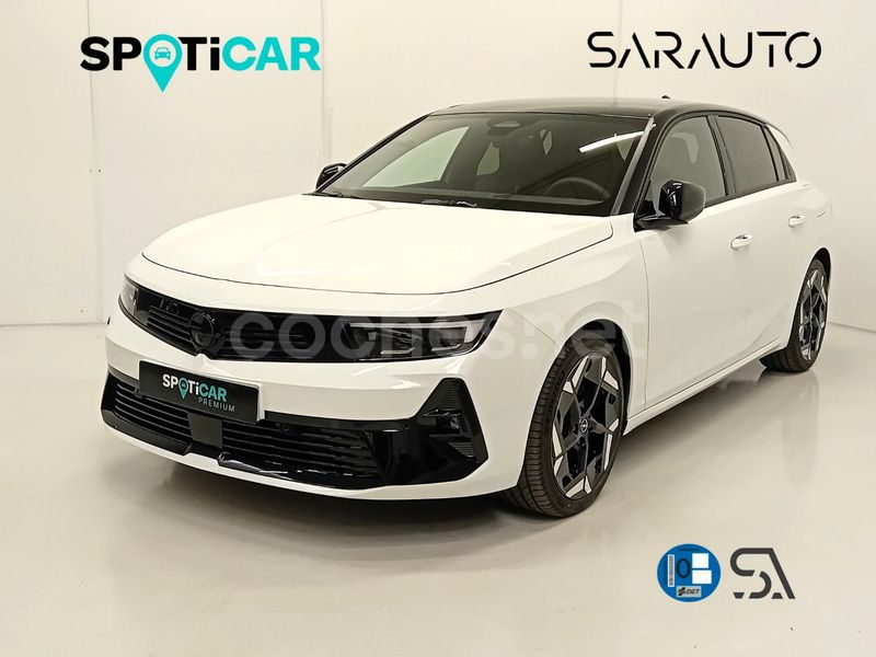Blanco Usado 2023 Opel Astra GSe Berlina | 26.900 € (Precio justo) - Imagen 1/4
