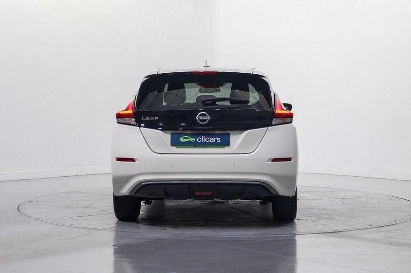 Usado Nissan Leaf N-Connecta 160 kW (218 CV) 2023 Blanco Utilitario