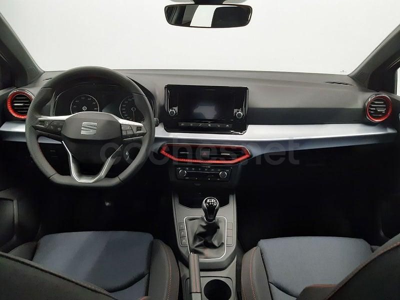 Usado Seat Ibiza FR 115 CV (84 kW) 2024 Gris / plata Utilitario