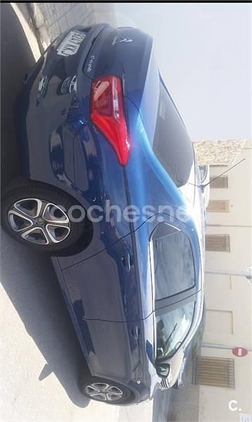 Usado Citroën C-Elysee I Shine 100 CV (73 kW) 2018 Azul Berlina