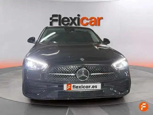 Usado Mercedes C200 163 CV (119 kW) 2023 Gris / plata Familiar