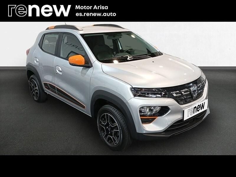 Usado Dacia Spring Comfort Plus 33 kW (45 CV) 2023 Gris Utilitario