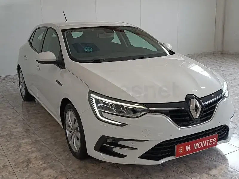 Usado Renault Mégane II Life 115 CV (84 kW) 2021 Blanco Berlina