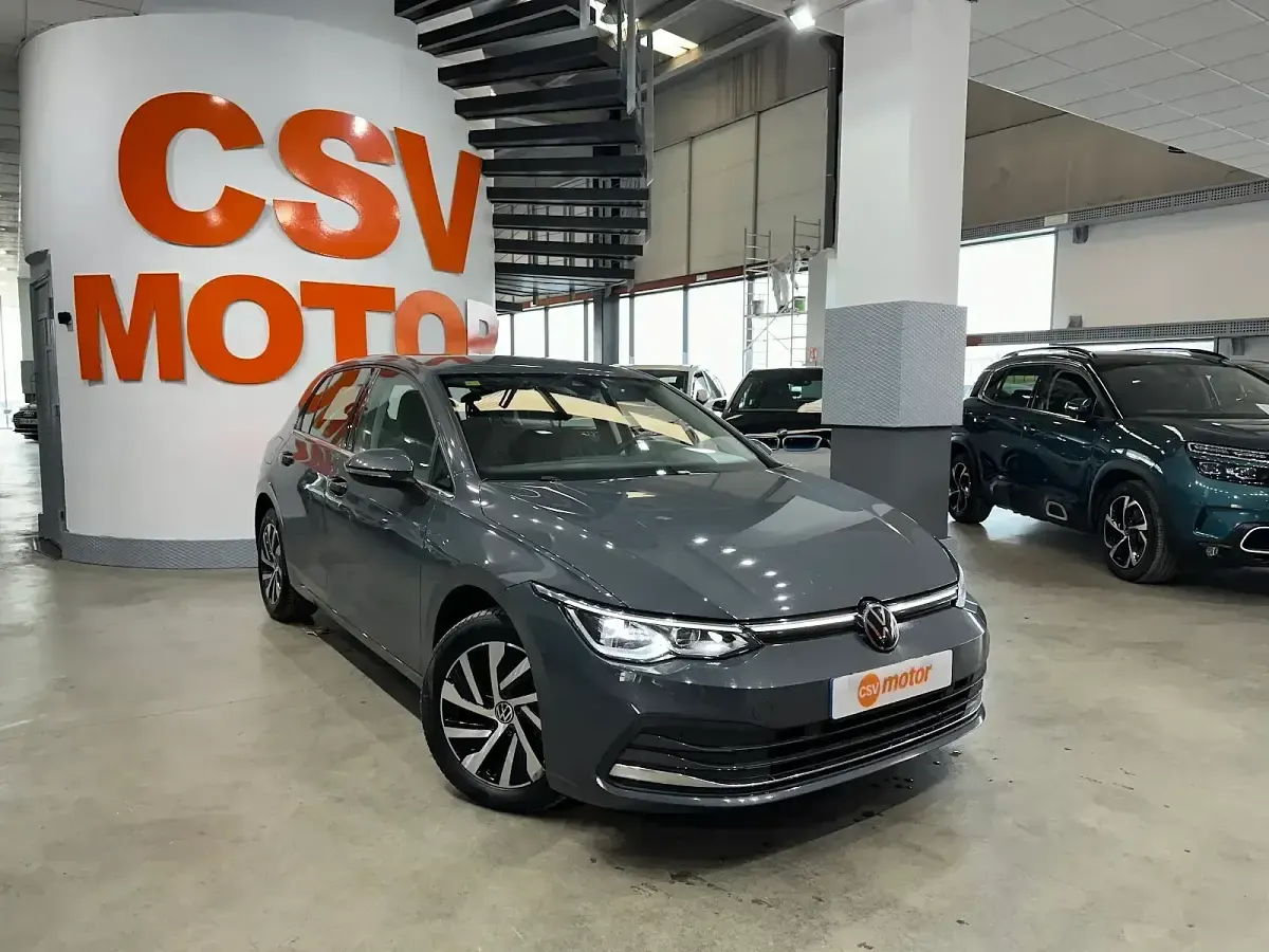 Usado VW Golf VIII Style 245 CV (180 kW) 2023 Gris / plata Utilitario