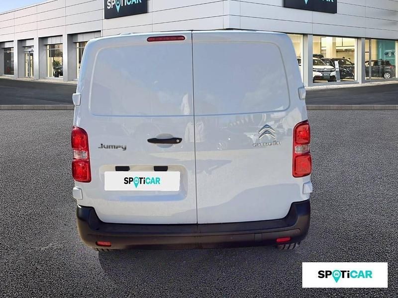 Usado Citroën Jumpy 120 CV (88 kW) 2023 Blanco Monovolumen