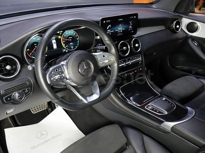 Usado Mercedes GLC300e 320 CV (235 kW) 2022 Gris / plata SUV