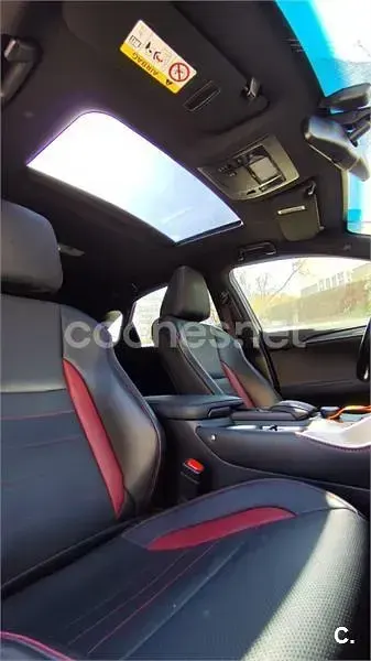 Usado Lexus NX300h Sport Line 197 CV (144 kW) 2017 Gris / plata SUV