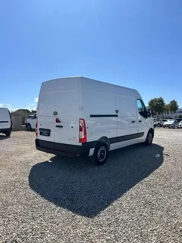 Usado Renault Master 150 CV (110 kW) 2019 Blanco Van