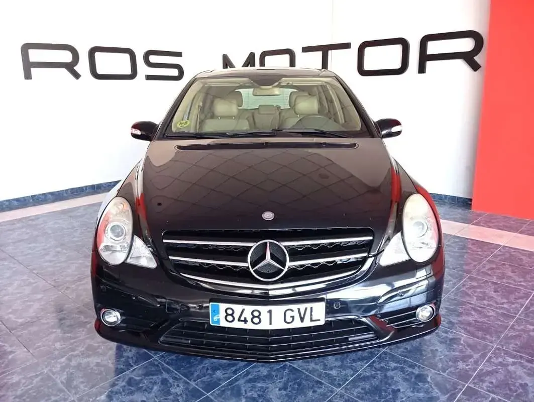 Usado Mercedes R320 224 CV (164 kW) 2010 Negro Familiar