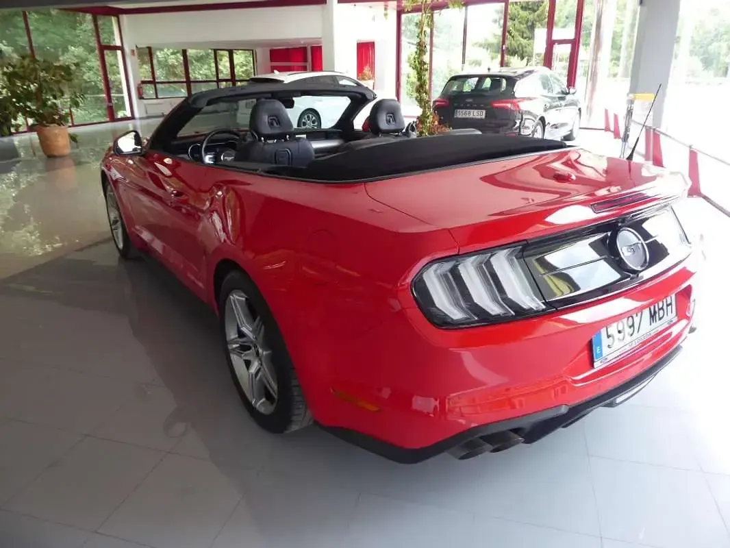 Usado Ford Mustang GT Convertible 450 CV (330 kW) 2022 Rojo Descapotable