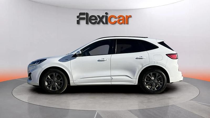 Usado Ford Kuga ST-Line 150 CV (110 kW) 2022 Blanco SUV